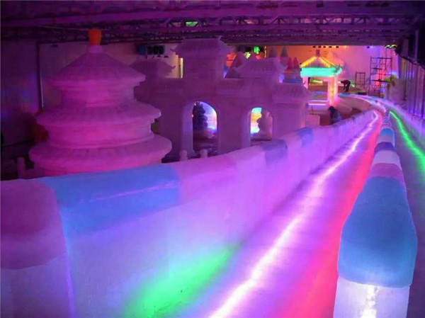 �ӱ���ɽ ���ڱ���չ��ʩ�� (8)